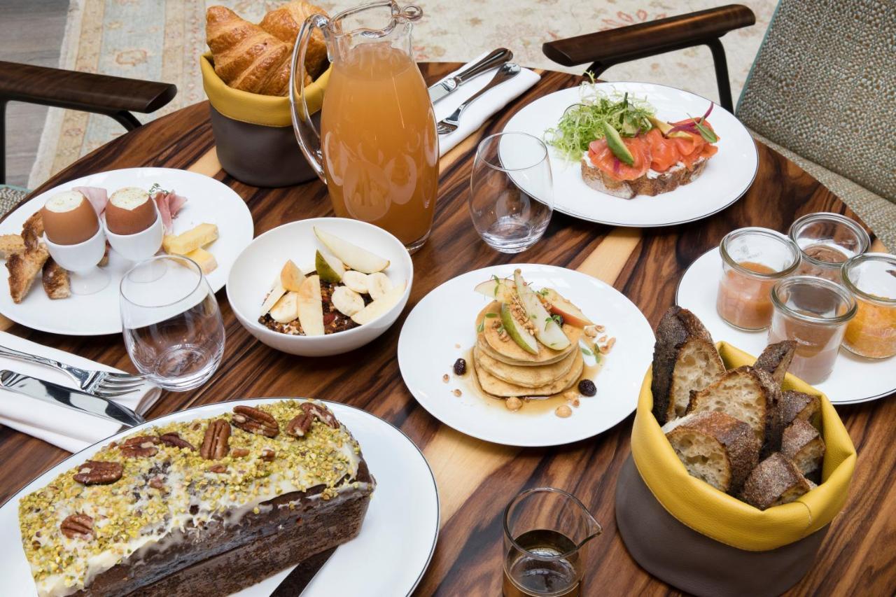 Maison Breguet Paris Dış mekan fotoğraf A selection of dishes at the restaurant