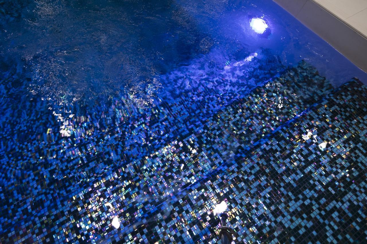 Maison Breguet Paris Dış mekan fotoğraf The blue mosaic